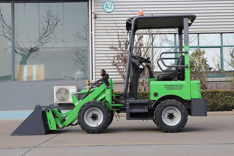 कॉम्पैक्ट व्हील लोडर