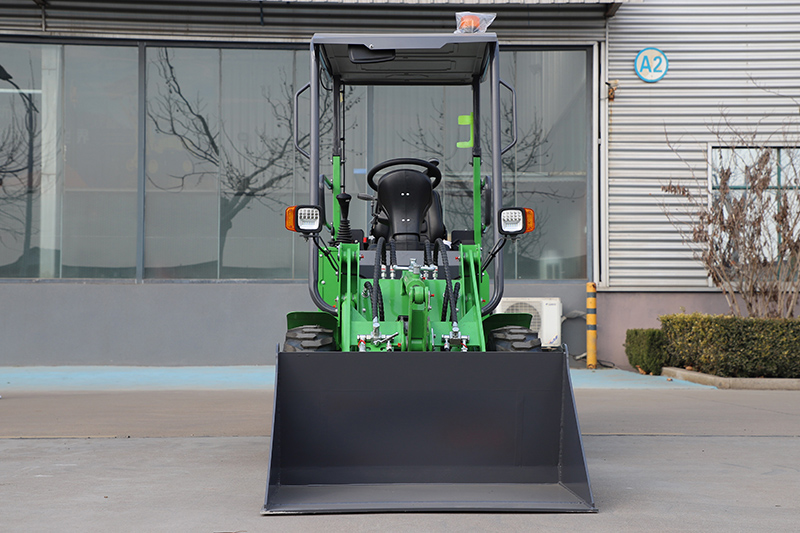 कॉम्पैक्ट व्हील लोडर