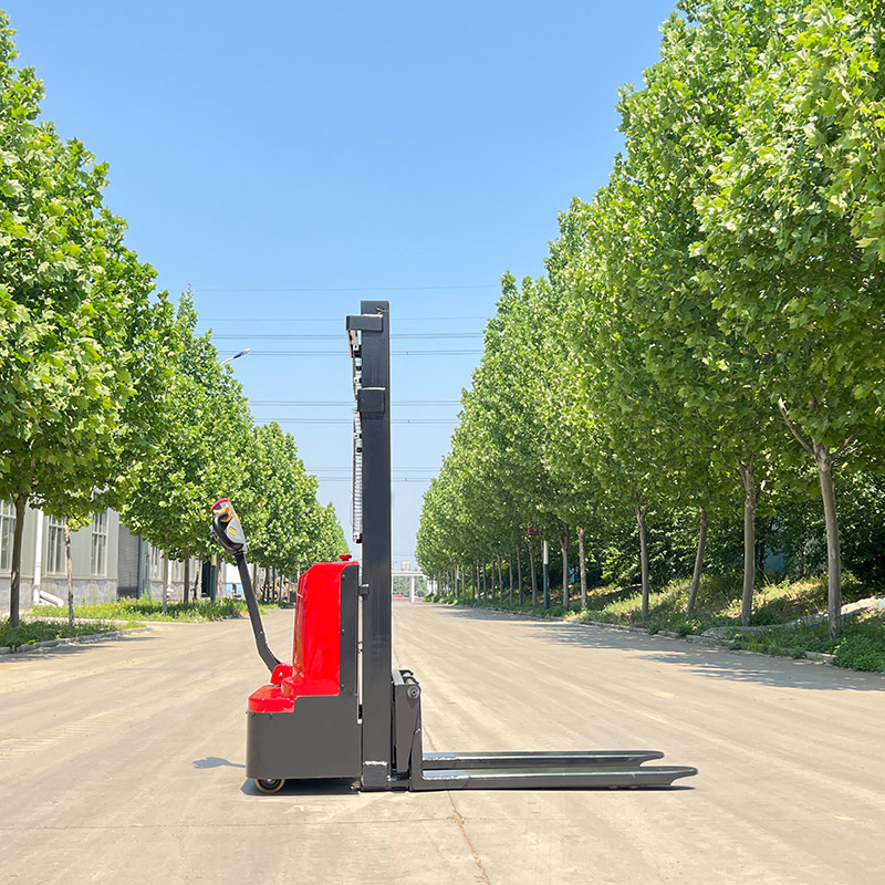 वेयरहाउस स्टैकर्स