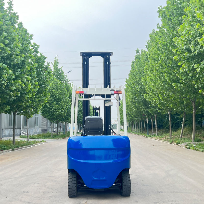 1.5 टन फोर्कलिफ्ट