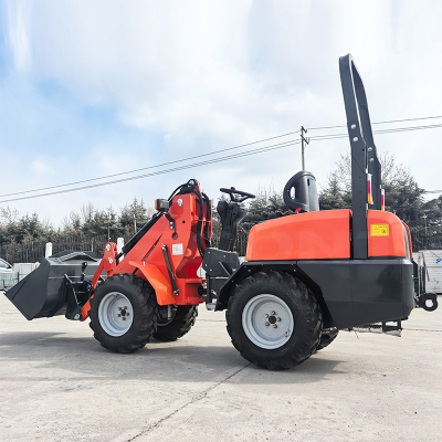 कॉम्पैक्ट व्हील लोडर