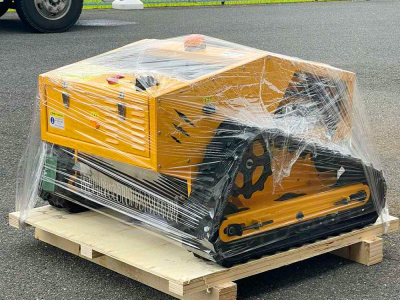 समतल भूमि से लेकर पहाड़ी ढलानों तक, एक ही मशीन सभी लॉन चुनौतियों का सामना करती है