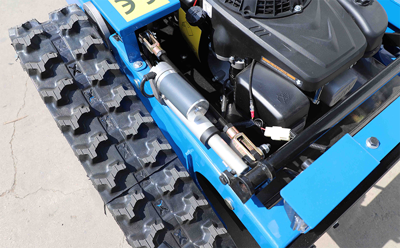 स्व-चालित लॉन घास काटने की मशीन.jpg