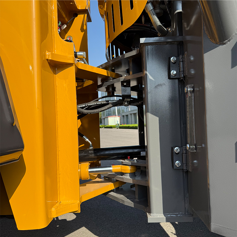 कुशल लोडर.jpg