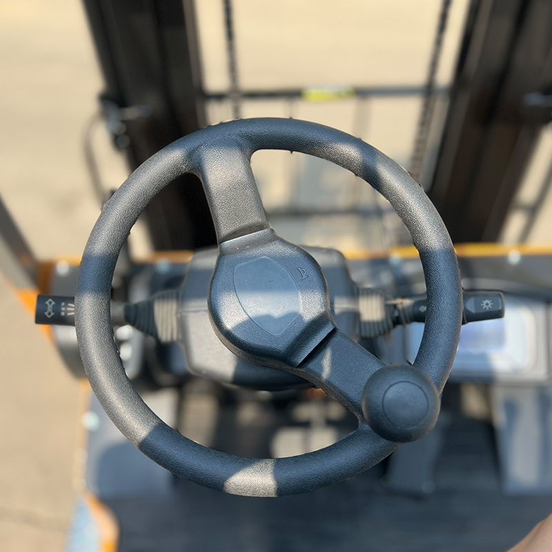 इलेक्ट्रिक फोर्कलिफ्ट की कीमत